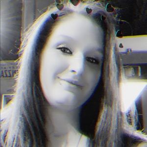 Meet your Posher, Crystal